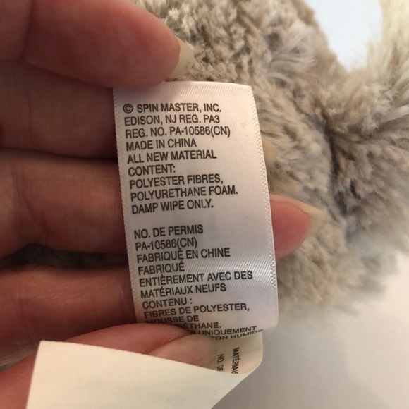 Spin Master Peek a Boo Furry Friends Grey Elephant Animated Toy NWT - Picture 4 of 6